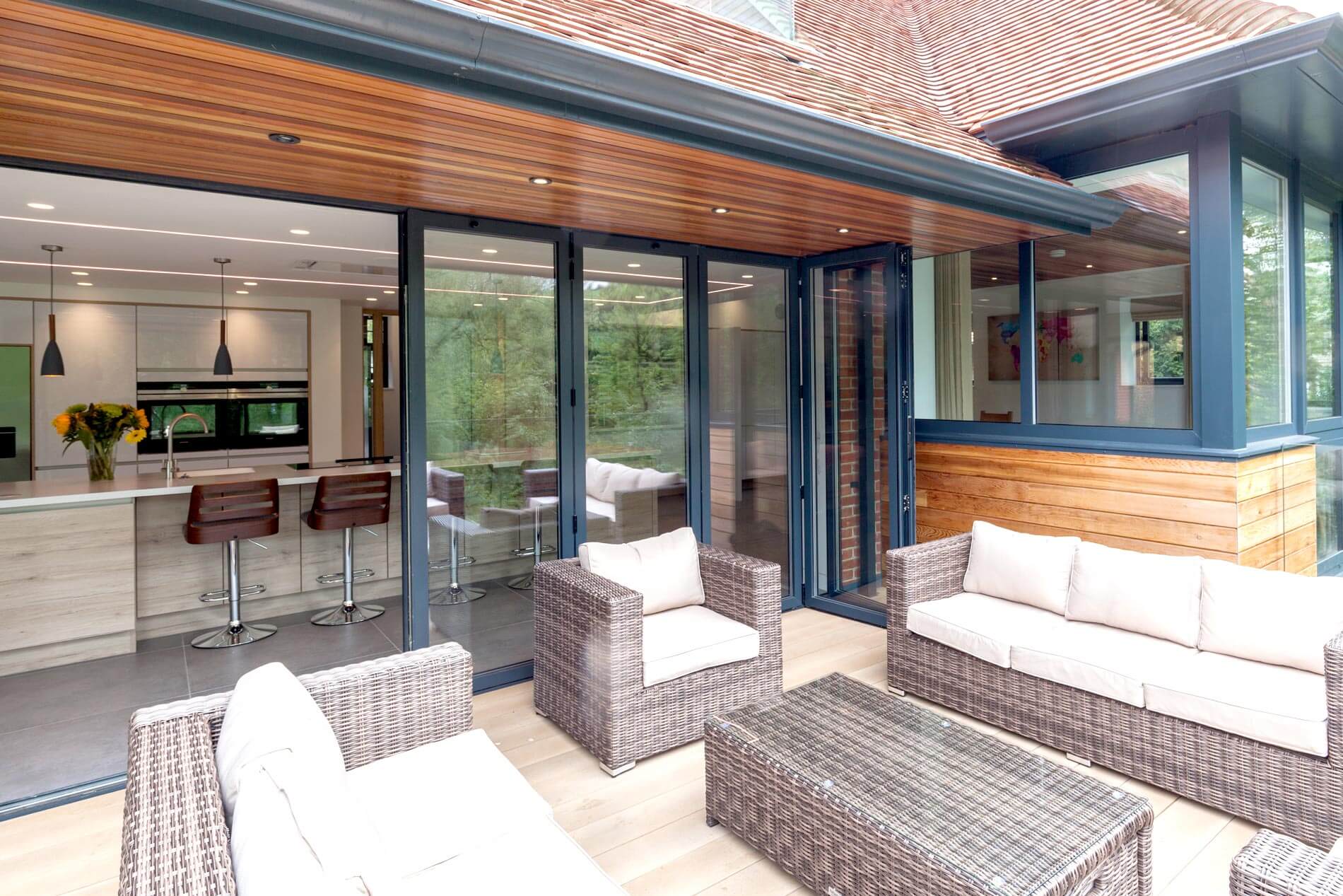 Aluminium bifold door installer prices
